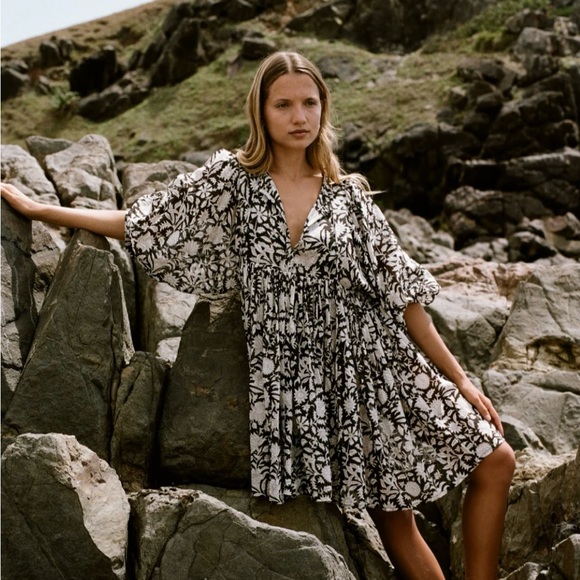 Daughters of India Dresses & Skirts - 🍁 Daughters of India Kyra Mini Dress